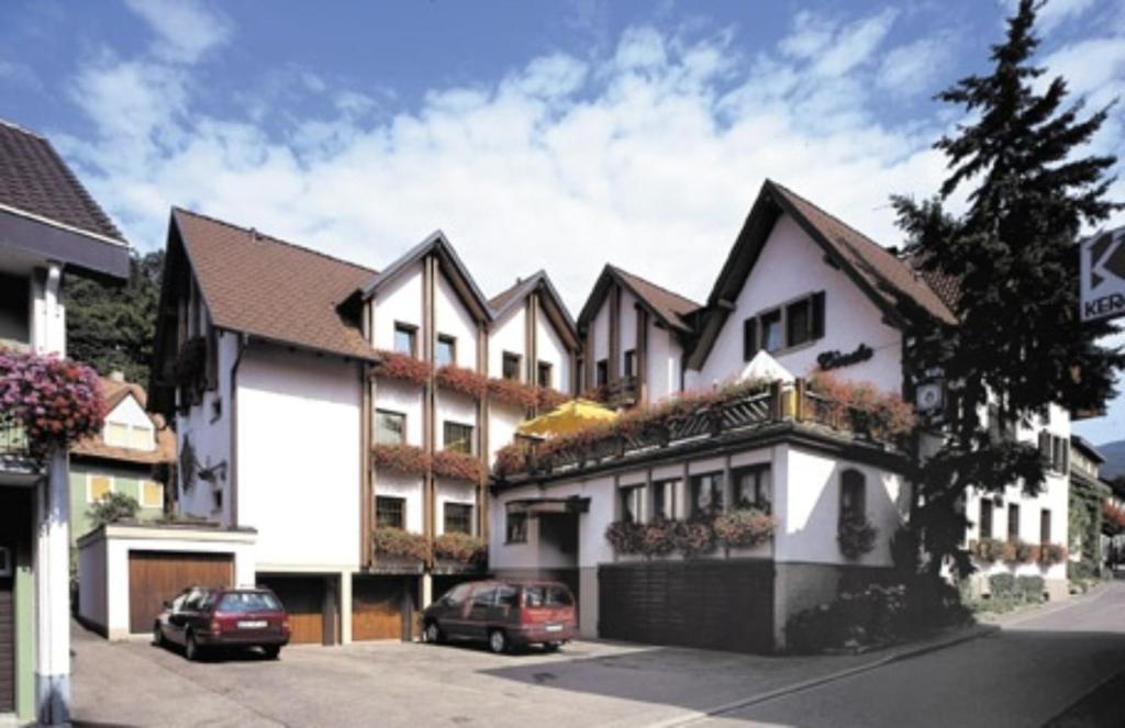 Hotel Zur Linde Lauf Exterior photo